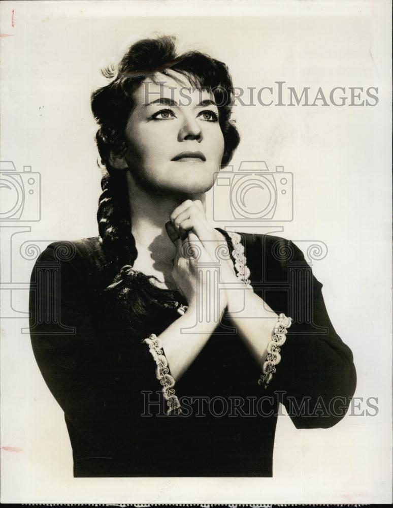 1960 Press Photo Leonie Rysanek Singer Metropolitan Opera Flying Dutchman - Historic Images