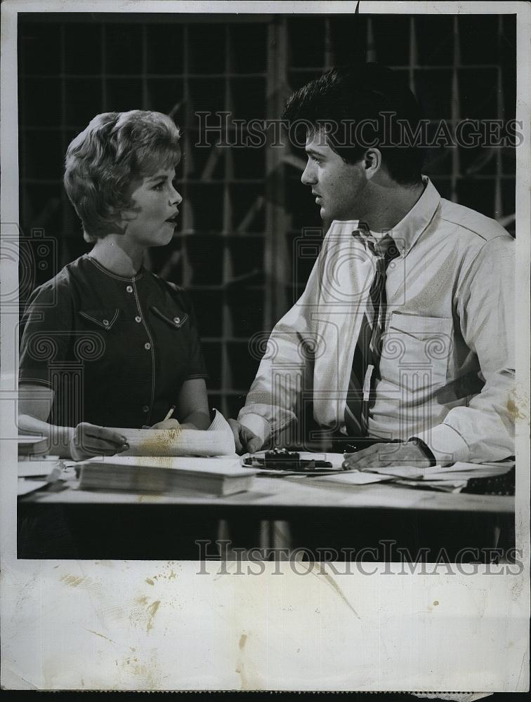 1962 Press Photo Cynthia Pepper &amp; Tommy Sands star in &quot;The Inner Panic&quot; - Historic Images