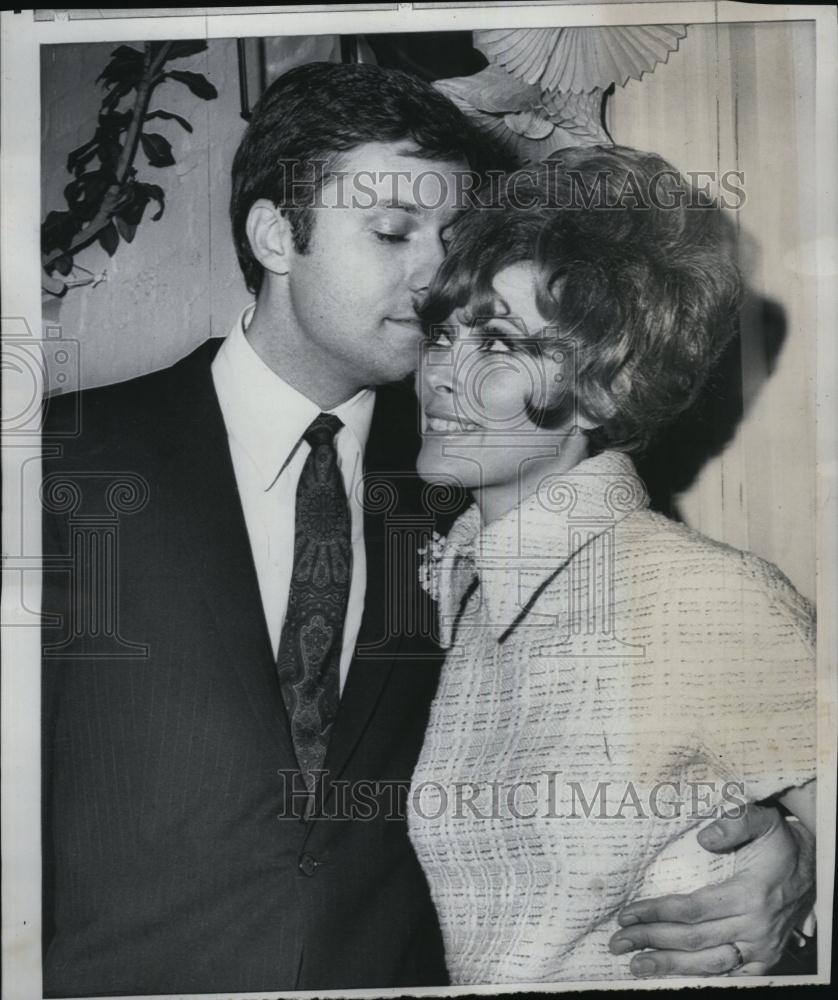 1969 Press Photo Actress Jill St John Divorces Singer Jack Jones - RSL84055 - Historic Images