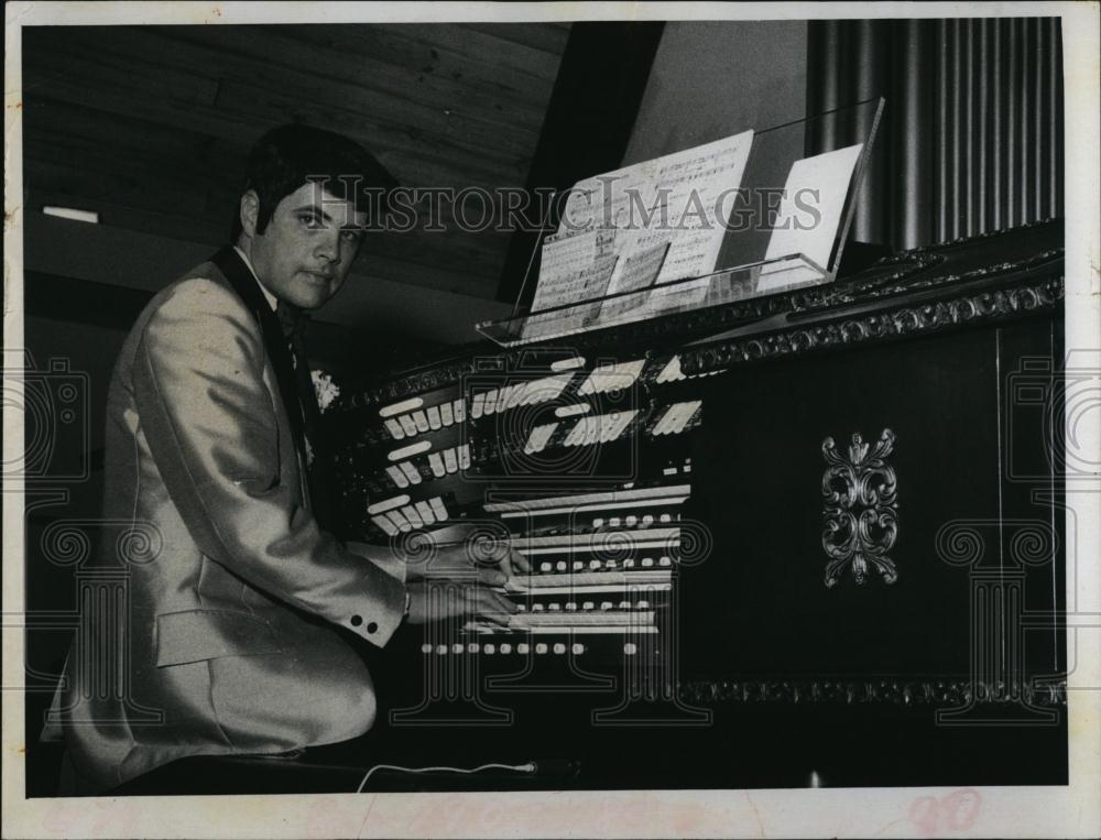 1971 Press Photo Musician Organ player Terry Charles - RSL95459 - Historic Images