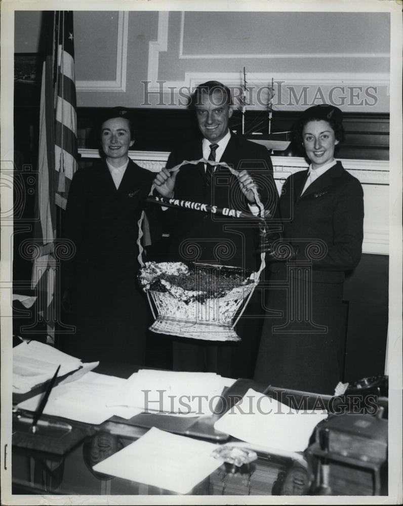 1949 Press Photo Kennedy McCormack At St Patrick&#39;s Day Event - RSL45505 - Historic Images