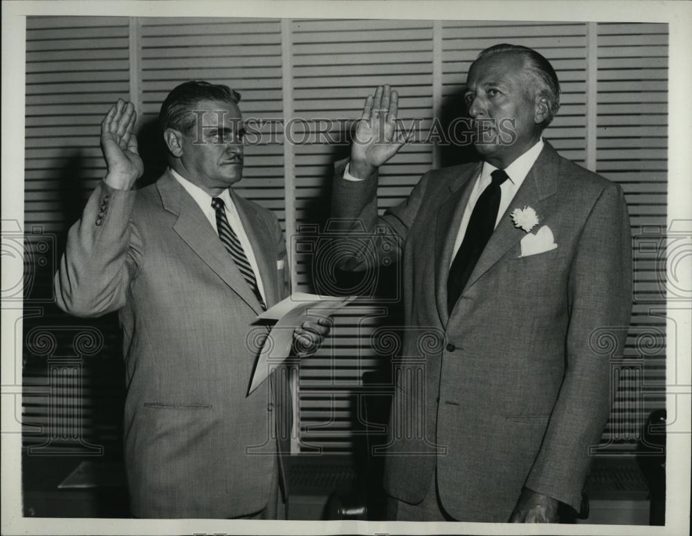 1953 Press Photo Leonard F Erickson Sworn In International Broadcasting Service - Historic Images