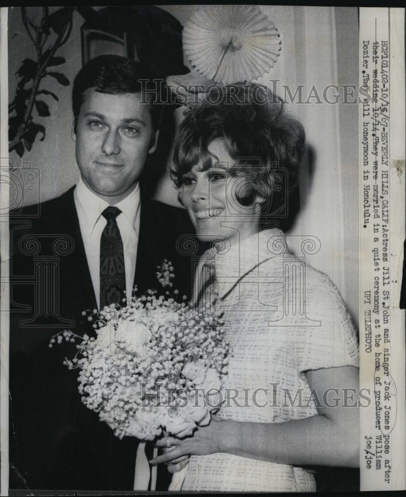 1967 Press Photo Actress Jill St John Marries Singer Jack Jones - RSL84065 - Historic Images