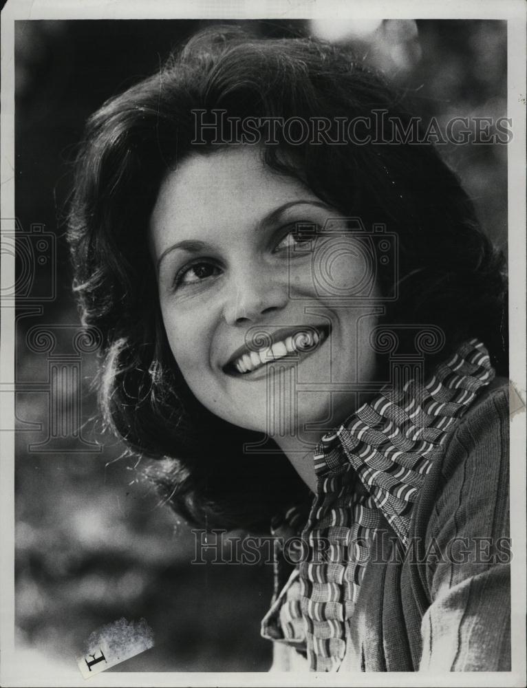 1974 Press Photo Actress Lee McCain In &quot;Apple&#39;s Way&quot; - RSL47403 - Historic Images