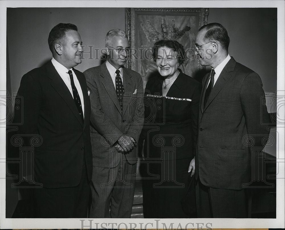 1995 Press Photo Hannah Posner, Dr George Dana Richard Viguers, Dr S Proger - Historic Images