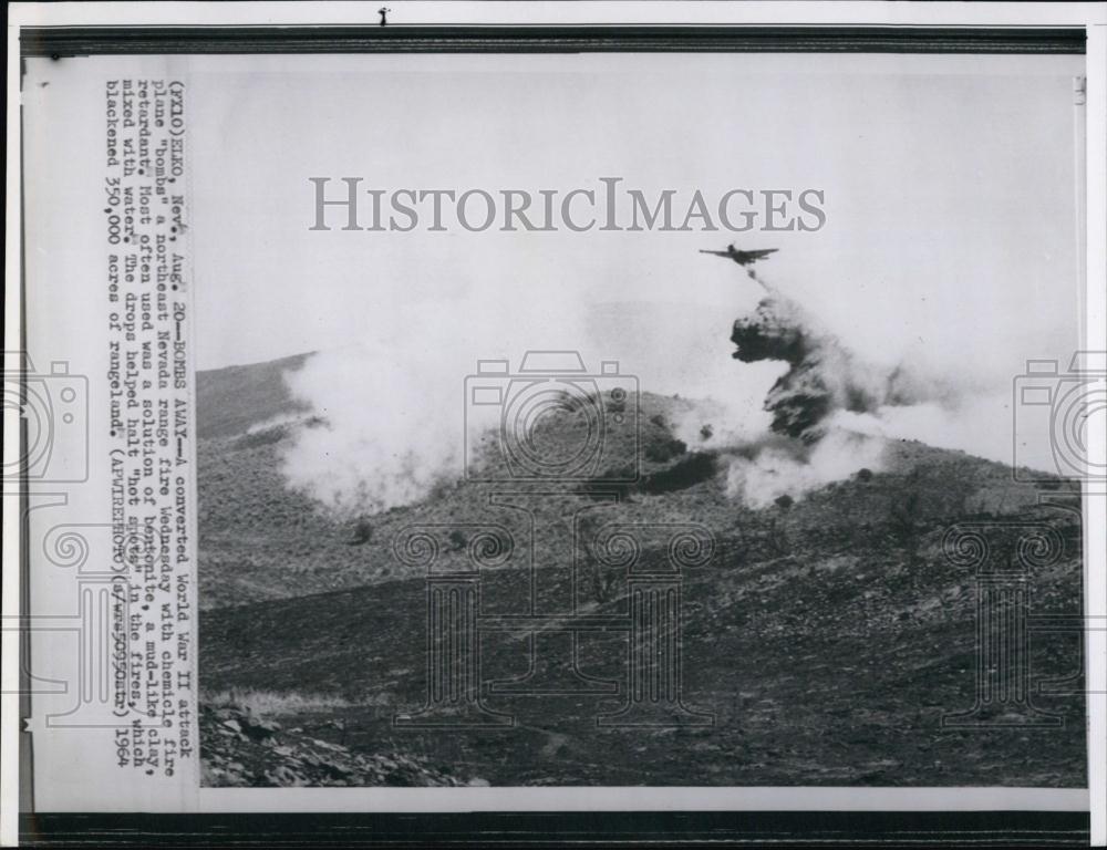 1964 Press Photo Nevada fire fighters practice air drops in training - RSL69515 - Historic Images