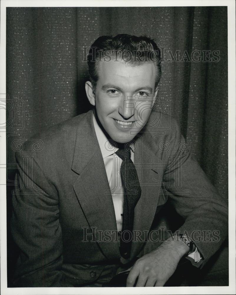 1953 Press Photo Bob Warren Announcer This Is Your Life - RSL01145 - Historic Images