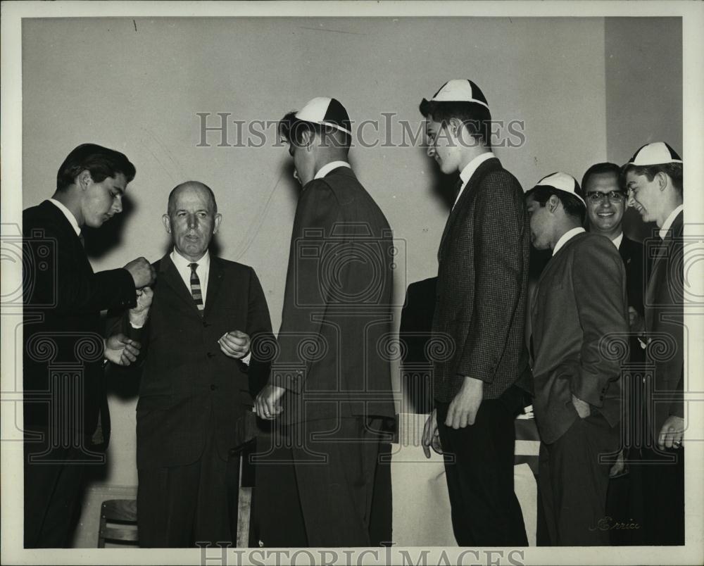 1966 Press Photo Trade High Class Day Colors Beanies Presentation - RSL07925 - Historic Images