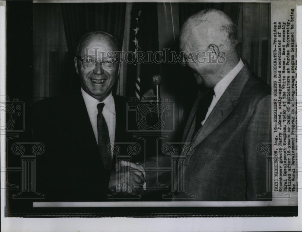 Press Photo President Eisenhower Greets Harry Reed Rural Development Coordinator - Historic Images