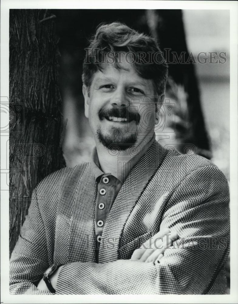 Press Photo TV Producer John Wells - RSL43327 - Historic Images