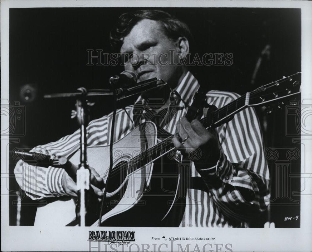 Press Photo Guitarist, Songwriter, Bluegrass, Folk, Country Singer Doc Watson - Historic Images