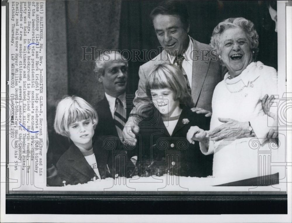 1972 Press Photo R Sargent Shriver at His Birthday Celebration with Family - Historic Images