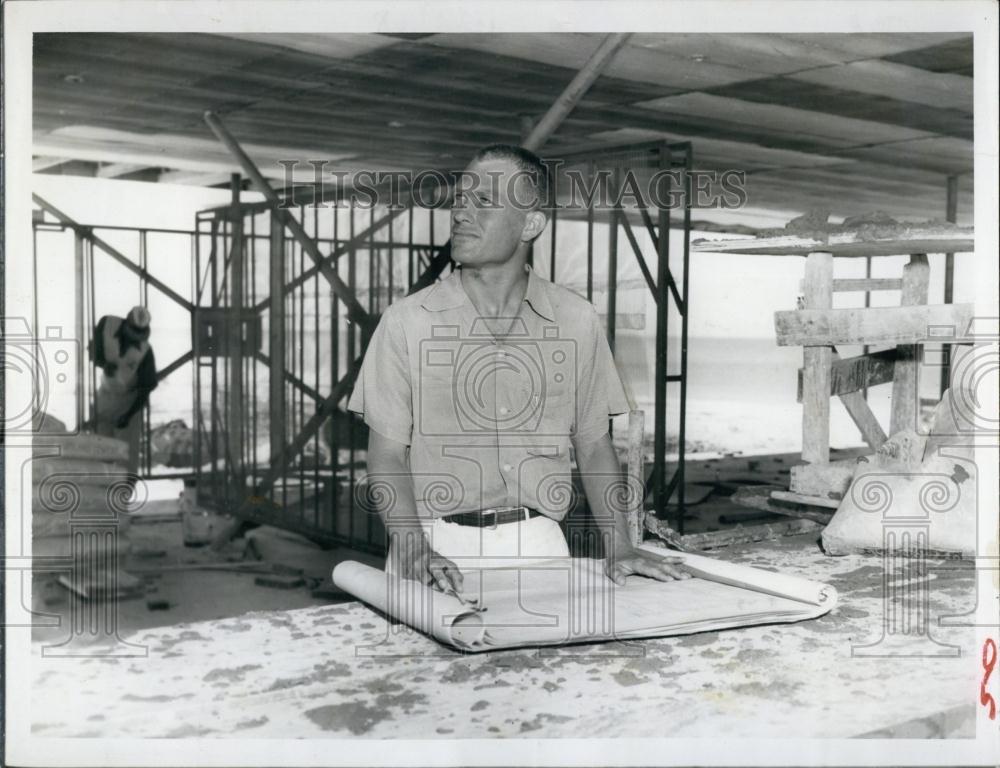 1955 Press Photo Jack West, Nokomis Beach Project Designer, Construction - Historic Images