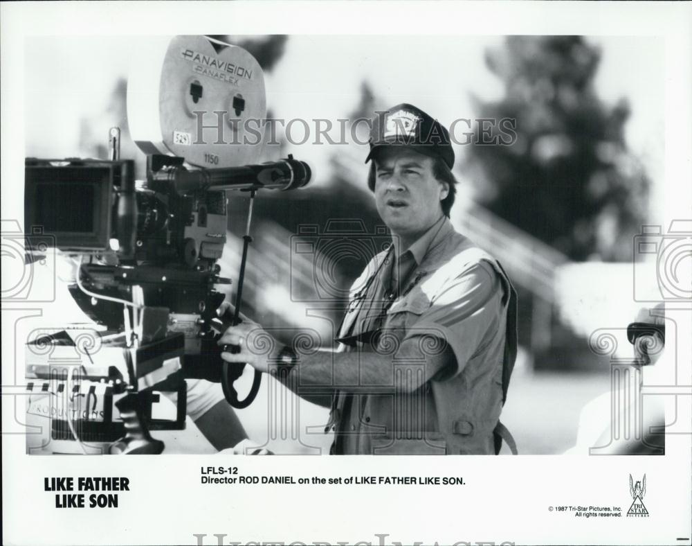 1987 Press Photo Director Rod Daniel &quot;Like Father Like Son&quot; - RSL06359 - Historic Images