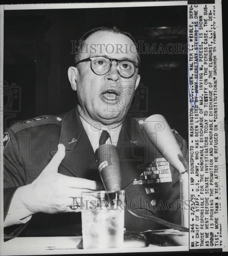 1955 Press Photo Deputy Chief Of Staff General Walter Weible Testifying Peress - Historic Images