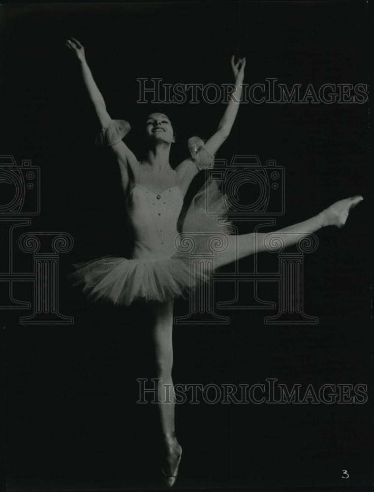 1964 Press Photo Ballet Dancer Alla Sizova - RSL46083 - Historic Images