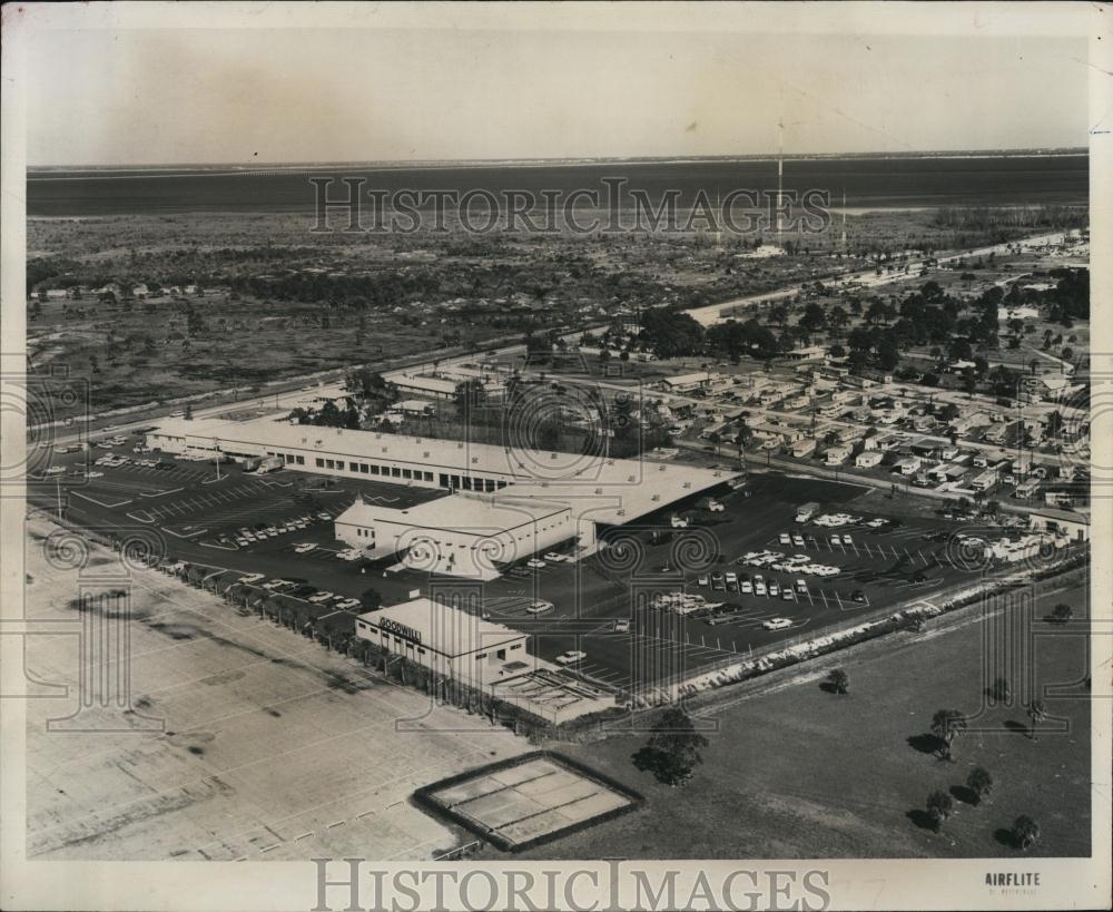 1994 Press Photo Goodwill Industries plant on Gandy Boulevard - RSL95927 - Historic Images