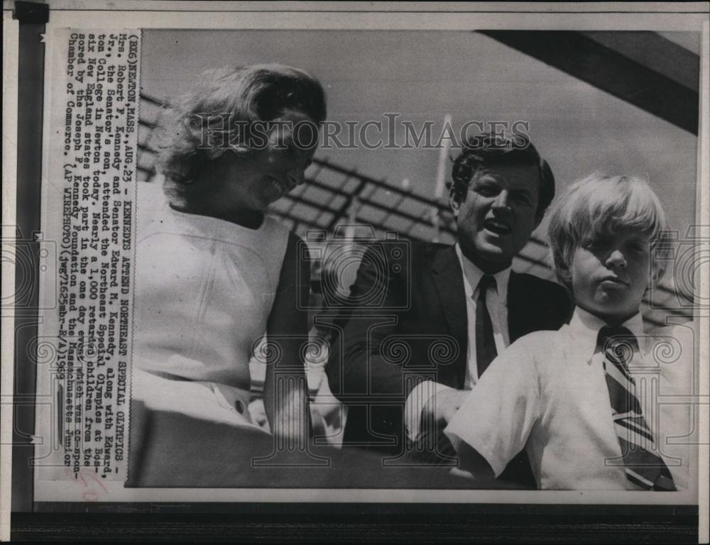 1969 Press Photo Mrs Robert F Kennedy Senator Edward M Kennedy - RSL95711 - Historic Images