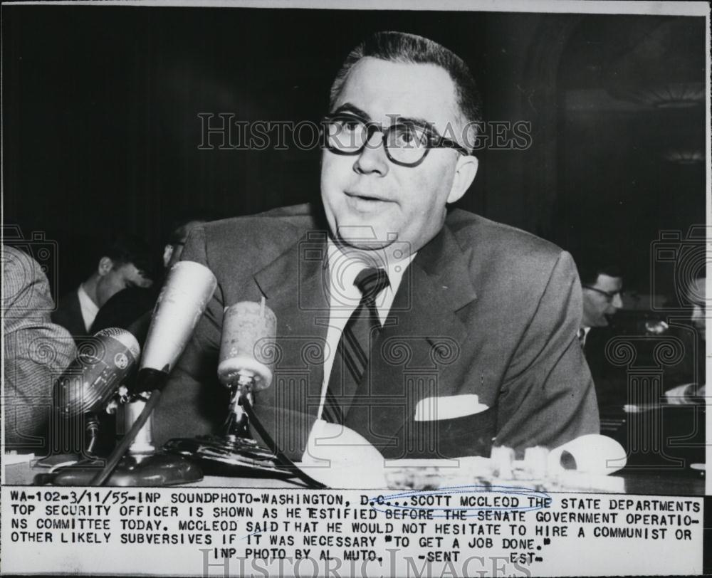 1955 Press Photo Scott McCleod Top Security Officer Senate Committee Washington - Historic Images