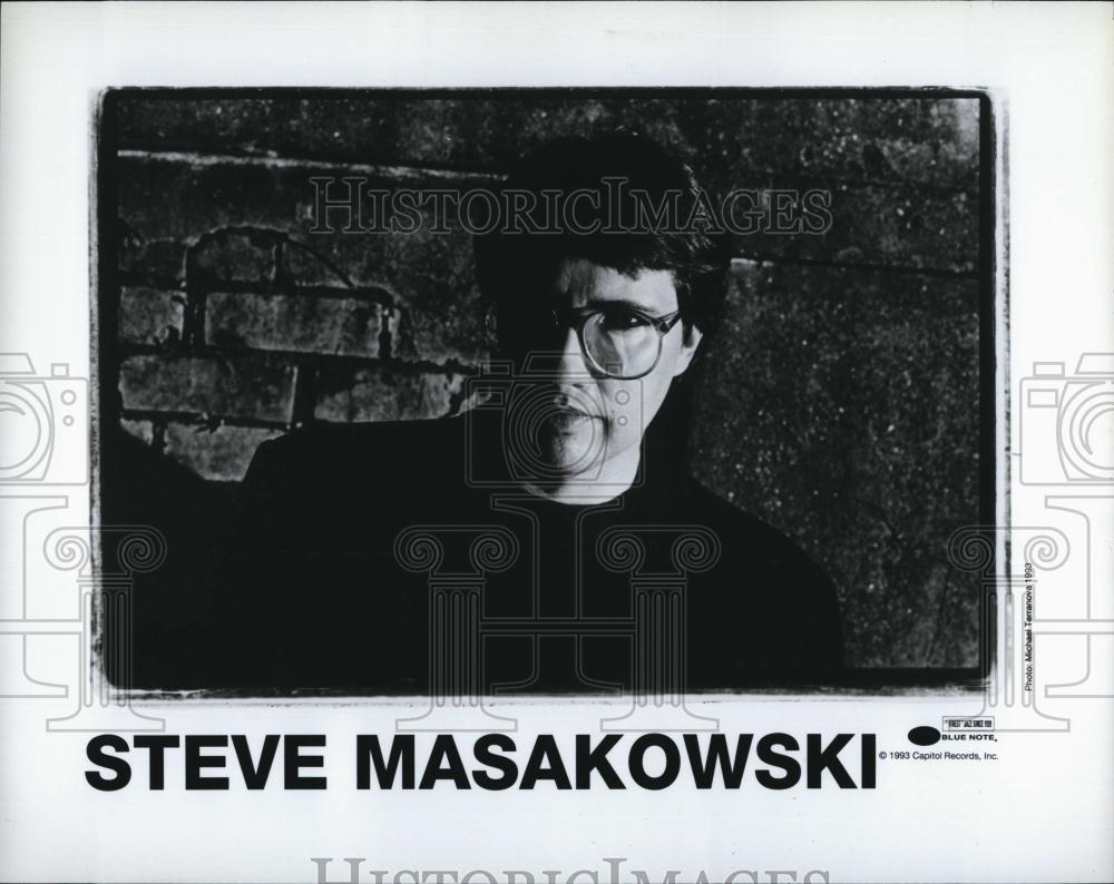 1993 Press Photo Musician, Steve Masakowski on Blue Note Music - RSL89321 - Historic Images