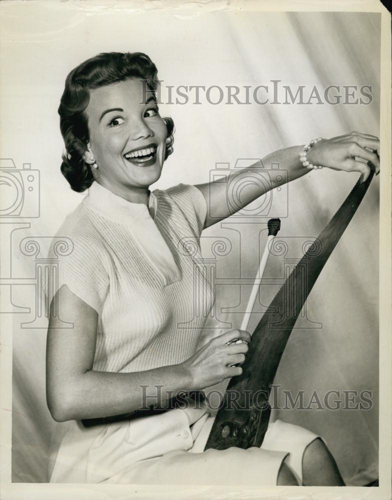 Press Photo Nannette Fabray, American Actress, Comedienne, Singer &amp; Dancer - Historic Images