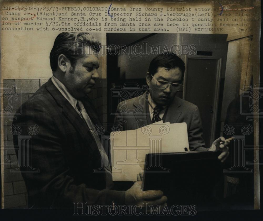 1973 Press Photo Santa Cruz Co DA P Chang Jr & R F Verbrugge - RSL99519 - Historic Images