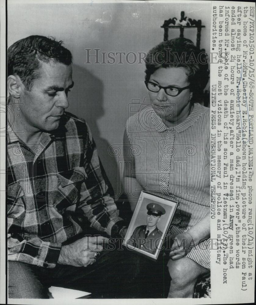 1968 Press Photo Mr &amp; Mrs Chesley Robie Their Son is Missing - RSL02277 - Historic Images