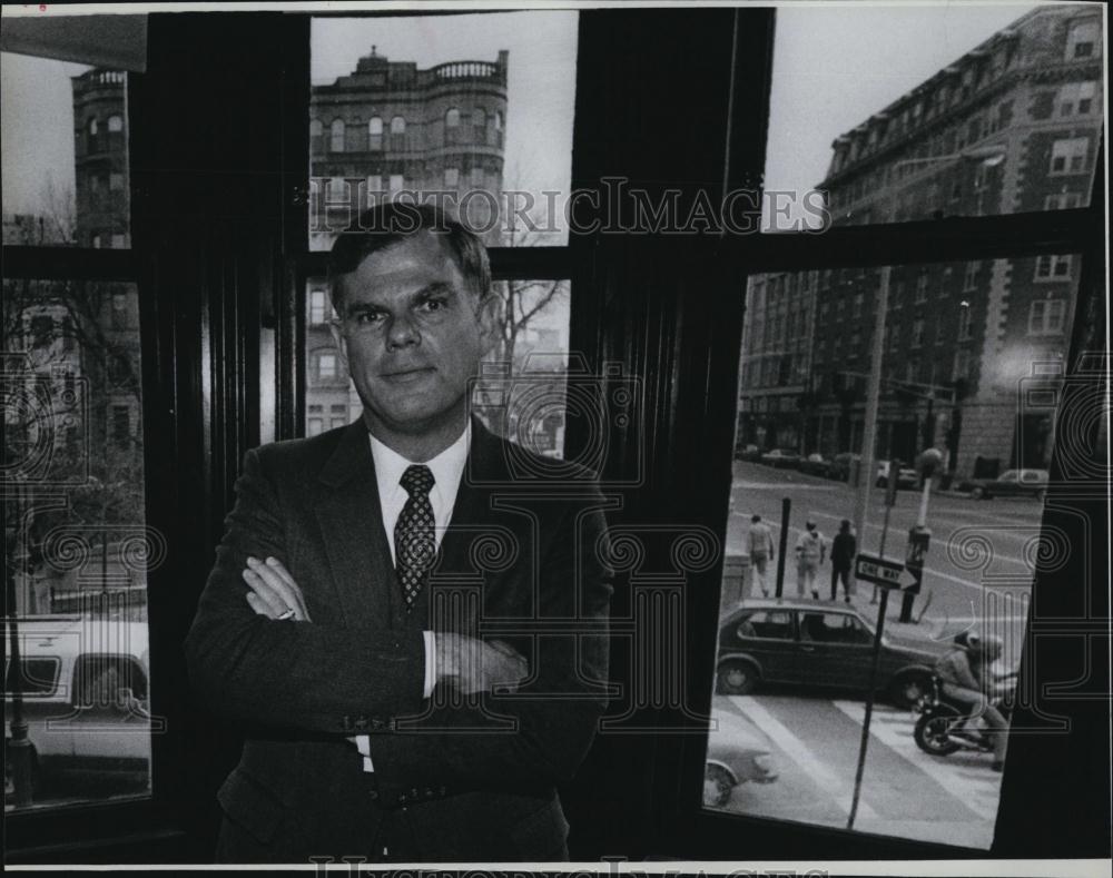 1987 Press Photo Allen Koenig Emerson College President - RSL86239 - Historic Images