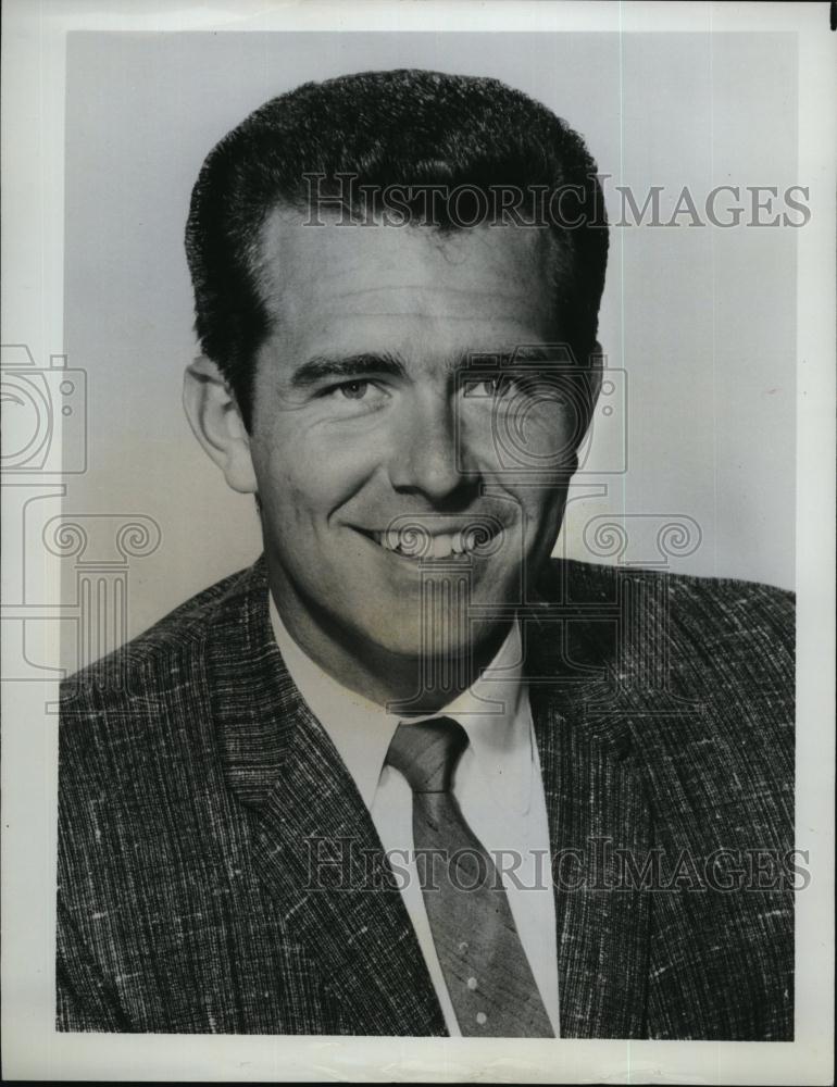 Press Photo Bob Eubanks hosts &quot;The Newlywed Game&quot; - RSL94885 - Historic Images