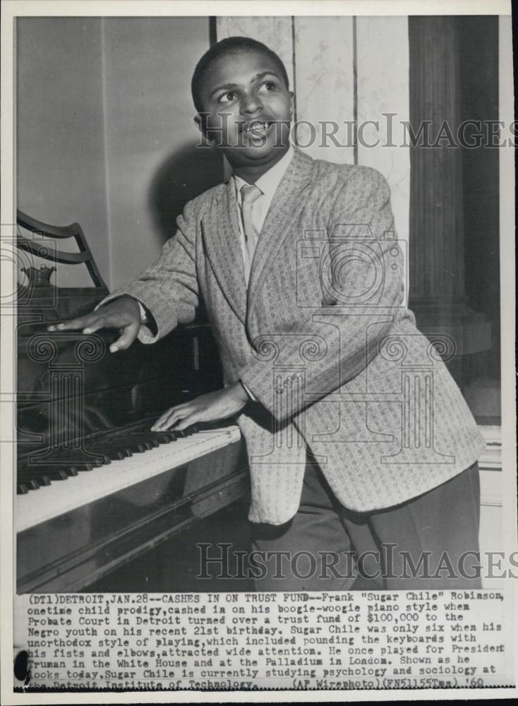 1960 Press Photo Frank &quot;Sugar Chile&quot; Robinson one time child prodigy on piano - Historic Images