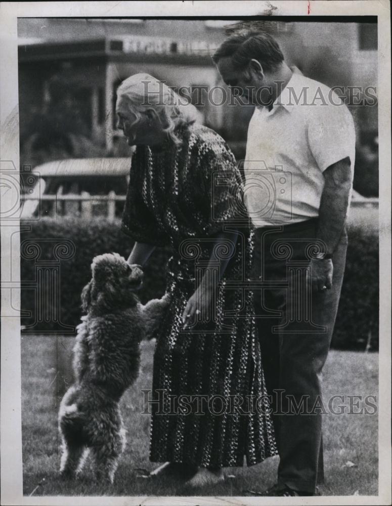 1971 Press Photo New City Council Man Boston John Moakley & Wife with Twiggy - Historic Images