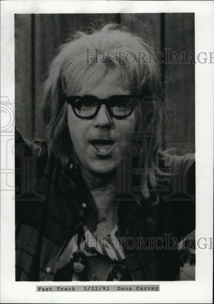 1992 Press Photo Dana Carvey Actor Comedian Wayne's World Comedy Movie Scene - Historic Images