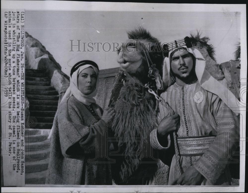 1959 Press Photo Susan Kohner and John Saxon in &quot;The Big Fisherman&quot; - RSL85035 - Historic Images