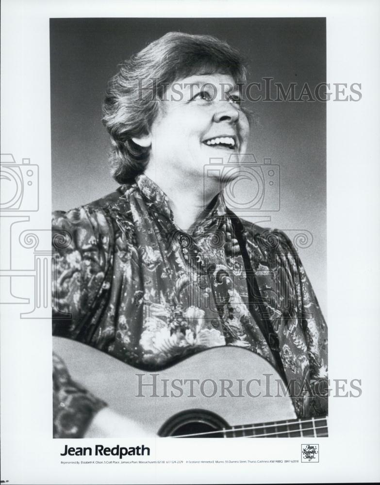 Press Photo Musician, Jean Redpath on Steorra - RSL01237 - Historic Images