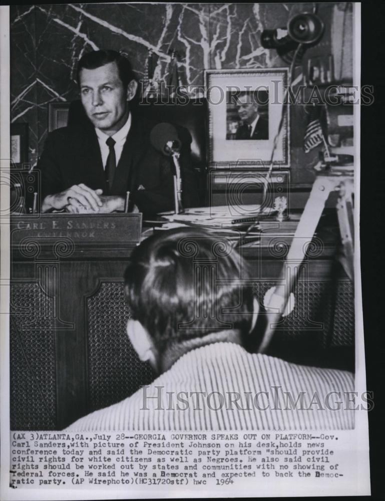 1964 Press Photo Georgia Gov Carl Sanders at conference - RSL82387 - Historic Images