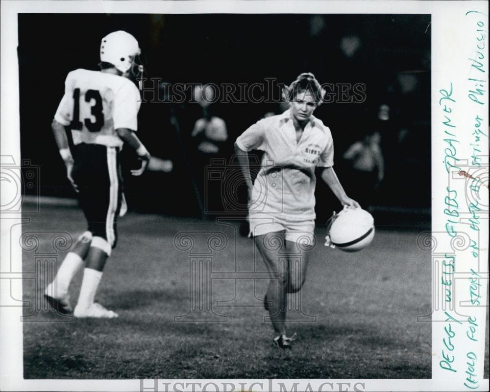 1976 Press Photo Peggy Weiss, Gibbs High School Trainer - RSL67623 - Historic Images