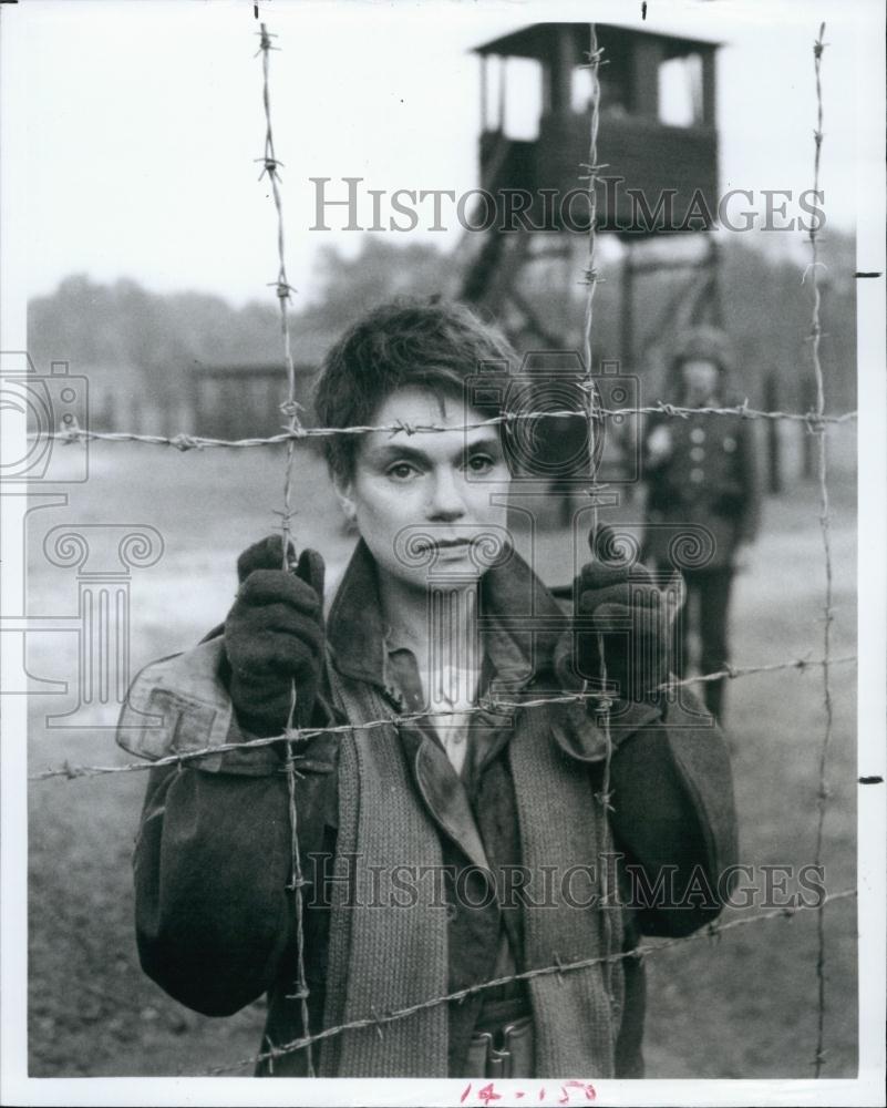 1985 Press Photo Dyan Cannon stars in &quot;Jenny&#39;s War&quot; - RSL61473 - Historic Images