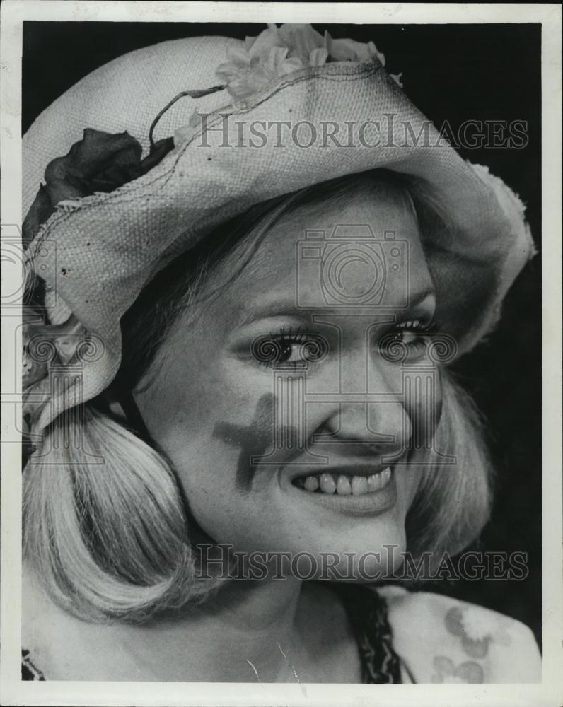 1974 Press Photo Entertainer Miss Nancy McCall from &quot;Godspell&quot; Play - RSL47415 - Historic Images