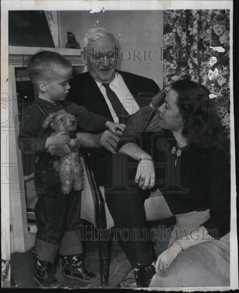 1958 Press Photo North Dakota congressman Usher Burdick and family - RSL46981 - Historic Images