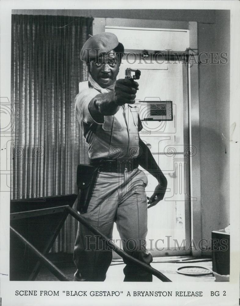 1975 Press Photo Actor Charlie Robinson in &quot;The Black Gestapo&quot; - RSL02215 - Historic Images