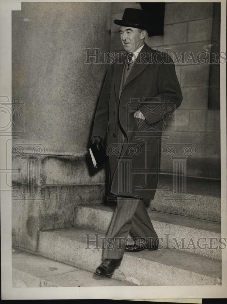 1948 Press Photo DrIrwin George Medical examiner leaving court house, - Historic Images