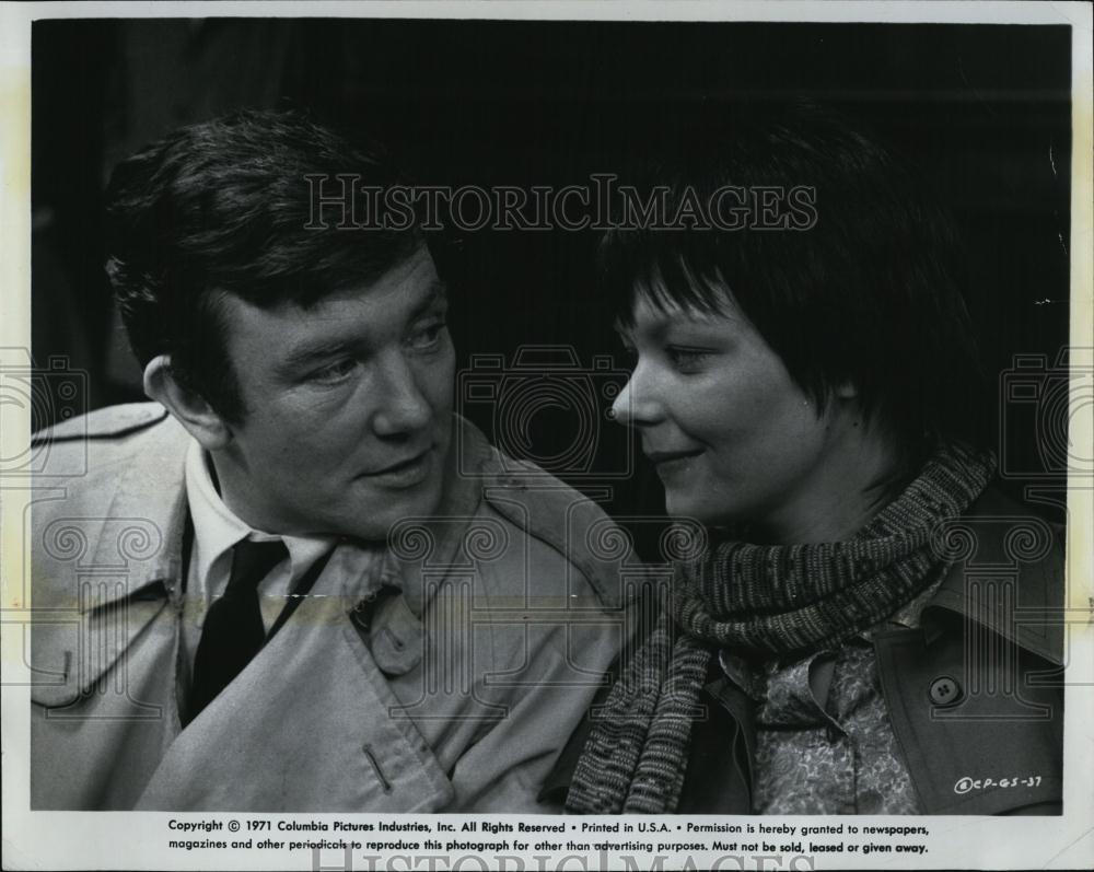 1971 Press Photo Albert Finney and Caroline Seymour in &quot;Gumshoe&quot; - RSL40105 - Historic Images