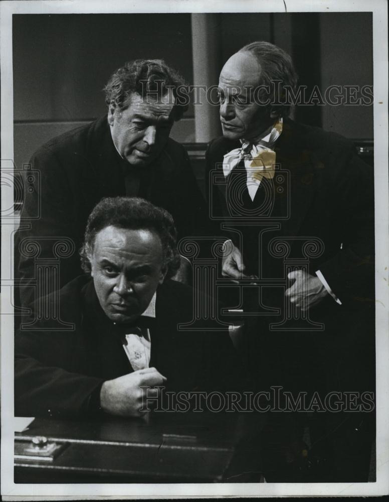 1965 Press Photo George Rose Actor Lester Rawlins John Howard Thomas Crowin - Historic Images