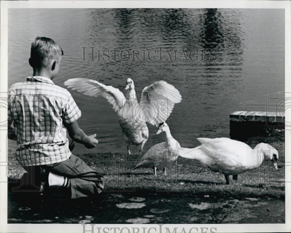 1964 Press Photo Florida CAre, Inc Convalescent Center - RSL70075 - Historic Images