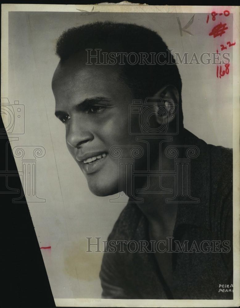 1966 Press Photo Popular Singer Harry Belafonte - RSL47319 - Historic Images