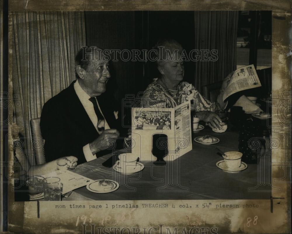 1973 Press Photo Mr and Mrs Treacher at Saturday Night Banquet - RSL99309 - Historic Images