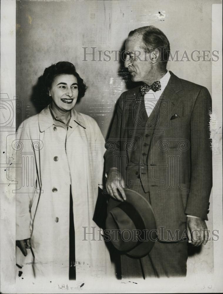 1953 Press Photo Irene Manoogian &amp; Judge Charles Cabot - RSL40843 - Historic Images