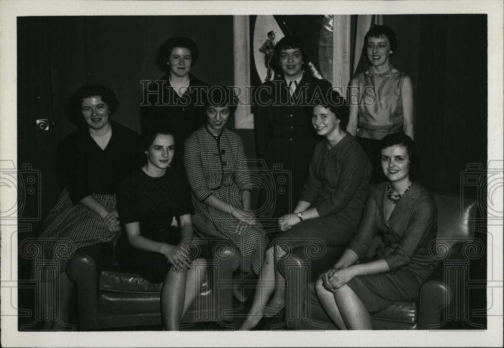 1961 Press Photo Seven Bay State Women Commissioned Into Air Force - RSL39449 - Historic Images