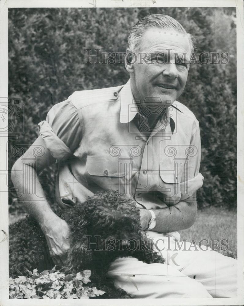 1960 Press Photo Henry Cabot Lodge GOP Vie Presidential Nominee &amp; Dog Jamie - Historic Images