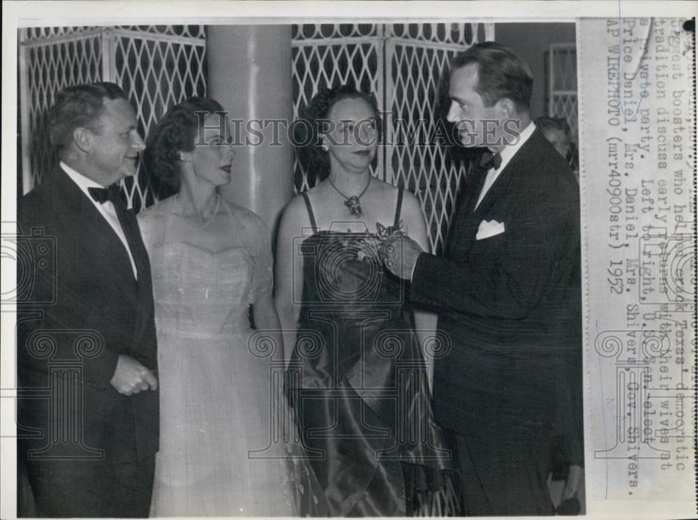 1952 Press Photo USSen-Elect Price Daniel, Mrs Daniel, Mrs Shivers - Historic Images